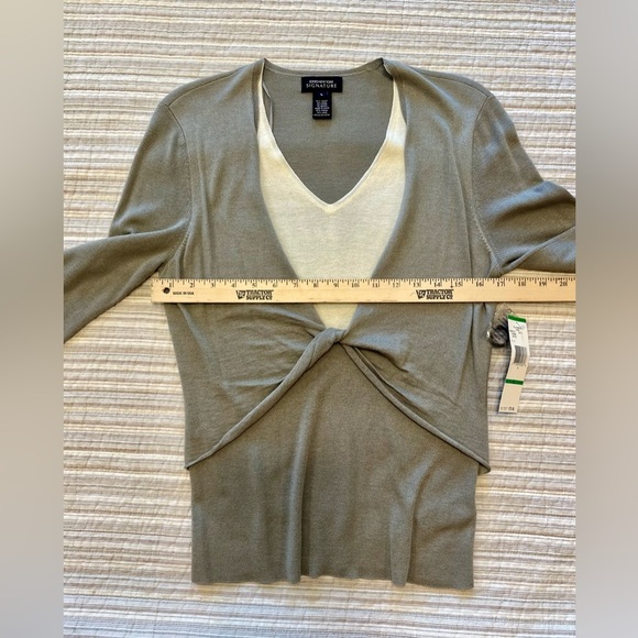 Jones New York Signature Women’s Sweater Top – Size Large – NWT – $79 MSRP - Picture 3 of 9
